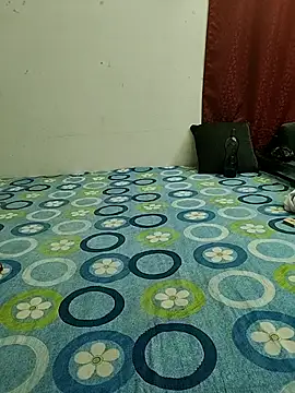 Cute Kritika online show from 11-24-25, 04:45