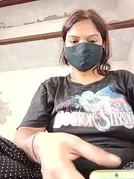 Snapshot of illay_love chatting on 07-15-26, 05:02 illay love online show from 07-15-26, 05:02