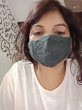Snapshot of illay_love chatting on 07-18-26, 03:22 illay love online show from 07-18-26, 03:22