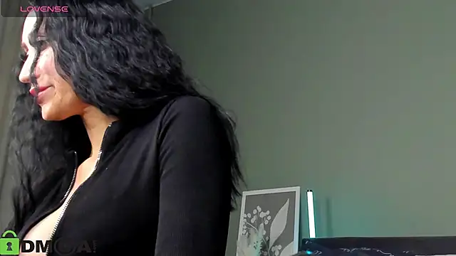 Snapshot of Margaret_Clark_ chatting on 02-16-25, 03:15 Margaret Clark online show from 02-16-25, 03:15