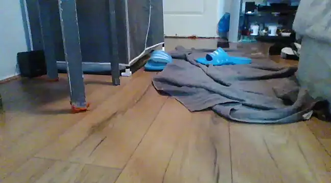 Snapshot of Horny208 chatting on 12-12-24, 02:55 Horny208 online show from 12-12-24, 02:55