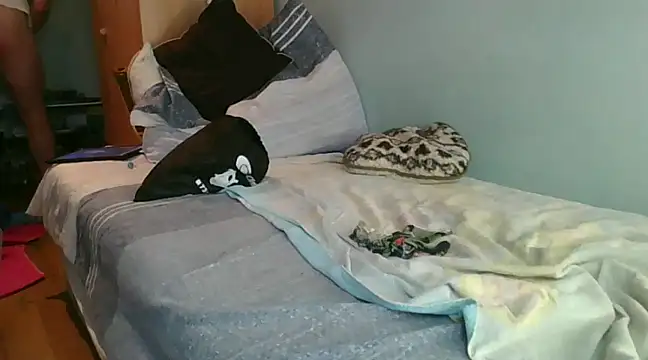 Snapshot of Horny208 chatting on 01-15-25, 12:36 Horny208 online show from 01-15-25, 12:36