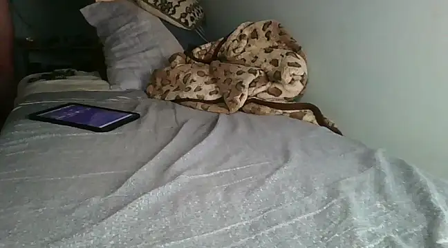 Snapshot of Horny208 chatting on 01-28-25, 09:50 Horny208 online show from 01-28-25, 09:50