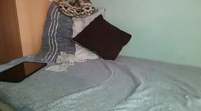 Snapshot of Horny208 chatting on 03-19-25, 04:55 Horny208 online show from 03-19-25, 04:55