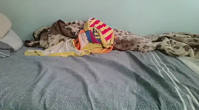 Snapshot of Horny208 chatting on 03-22-25, 10:28 Horny208 online show from 03-22-25, 10:28