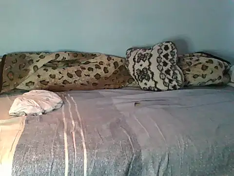 Snapshot of Horny208 chatting on 11-20-25, 03:12 Horny208 online show from 11-20-25, 03:12