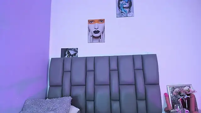 Snapshot of Sophia_Lemos chatting on 03-07-25, 04:44 Sophia Lemos online show from 03-07-25, 04:44