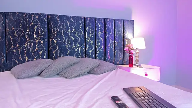 Snapshot of Sophia_Lemos chatting on 09-12-25, 01:22 Sophia Lemos online show from 09-12-25, 01:22