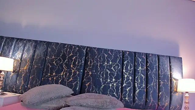 Snapshot of Sophia_Lemos chatting on 09-19-25, 01:34 Sophia Lemos online show from 09-19-25, 01:34