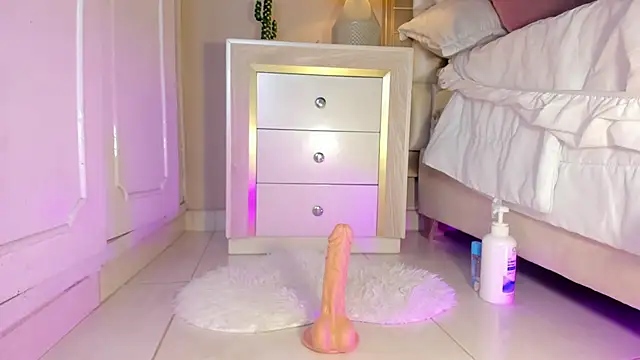 zoe sky  online show from 02-11-25, 08:52