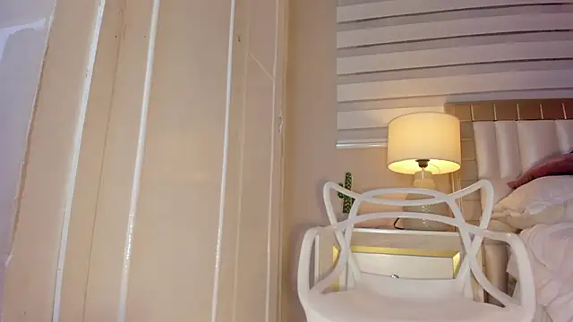 zoe sky  online show from 02-11-25, 11:54