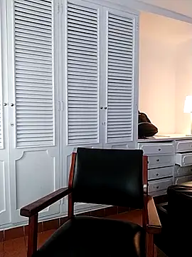 Adel Nesbiit online show from 03-25-26, 07:42