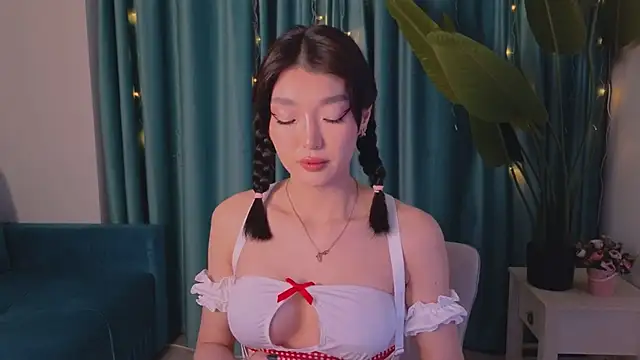 AudreyMell online show from 01-25-25, 03:09