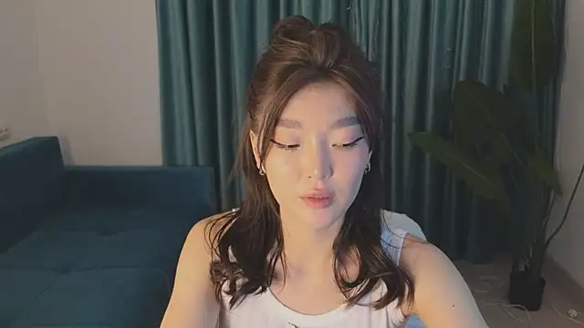 AudreyMell online show from 03-22-25, 01:41