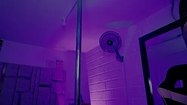 BonnieAnderson  online show from 04-12-26, 11:32