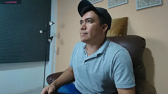 Snapshot of Jhonatan_Morales_S chatting on 03-09-25, 02:39 Jhonatan Morales S online show from 03-09-25, 02:39