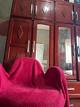 Jhullyfonseca online show from 04-15-26, 08:53