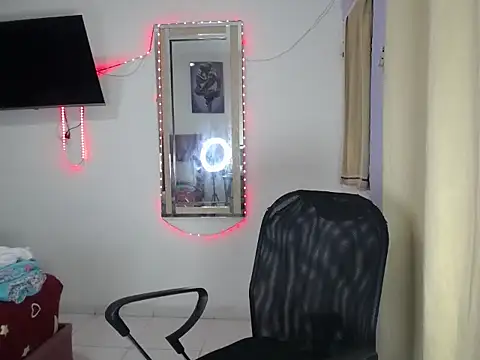 Snapshot of boy_latino_sex chatting on 09-19-25, 12:39 boy latino sex online show from 09-19-25, 12:39