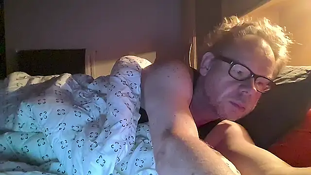 Snapshot of kinkyslet8 chatting on 10-09-25, 05:27 kinkyslet8 online show from 10-09-25, 05:27