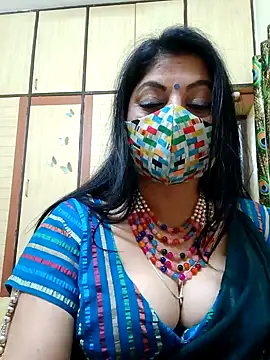 Snapshot of Ratna-777 chatting on 01-18-25, 08:09 Ratna-777 online show from 01-18-25, 08:09