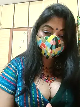 Snapshot of Ratna-777 chatting on 02-01-25, 10:23 Ratna-777 online show from 02-01-25, 10:23