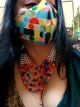 Snapshot of Ratna-777 chatting on 02-07-25, 04:14 Ratna-777 online show from 02-07-25, 04:14