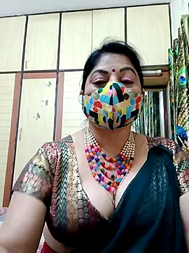 Snapshot of Ratna-777 chatting on 02-07-25, 10:41 Ratna-777 online show from 02-07-25, 10:41