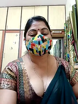 Snapshot of Ratna-777 chatting on 03-08-25, 03:39 Ratna-777 online show from 03-08-25, 03:39