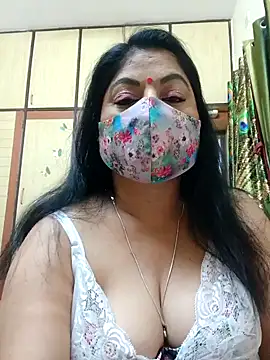 Snapshot of Ratna-777 chatting on 03-09-25, 05:39 Ratna-777 online show from 03-09-25, 05:39