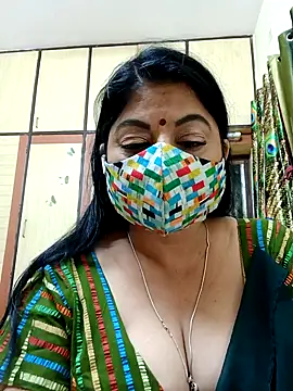 Snapshot of Ratna-777 chatting on 03-11-25, 08:53 Ratna-777 online show from 03-11-25, 08:53