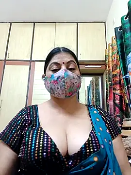 Snapshot of Ratna-777 chatting on 10-05-25, 06:39 Ratna-777 online show from 10-05-25, 06:39