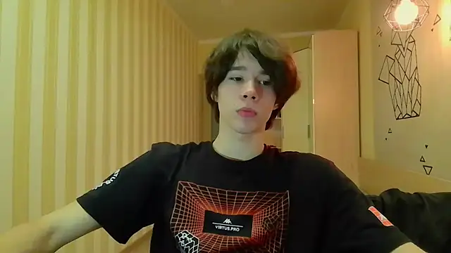 Snapshot of gayGamogey chatting on 03-18-25, 05:31 gayGamogey online show from 03-18-25, 05:31