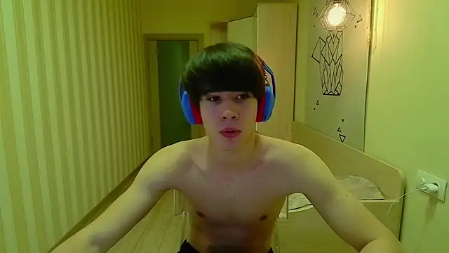 Snapshot of gayGamogey chatting on 11-26-25, 01:12 gayGamogey online show from 11-26-25, 01:12