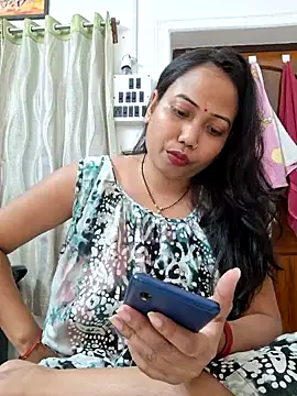 Snapshot of DREAM_GIRL-30 chatting on 03-04-25, 07:30 DREAM GIRL-30 online show from 03-04-25, 07:30
