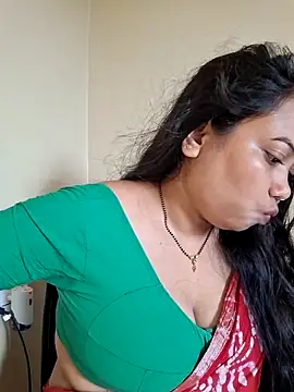 Snapshot of DREAM_GIRL-30 chatting on 06-17-26, 03:53 DREAM GIRL-30 online show from 06-17-26, 03:53