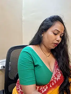 DREAM GIRL-30 online show from 07-17-26, 05:51