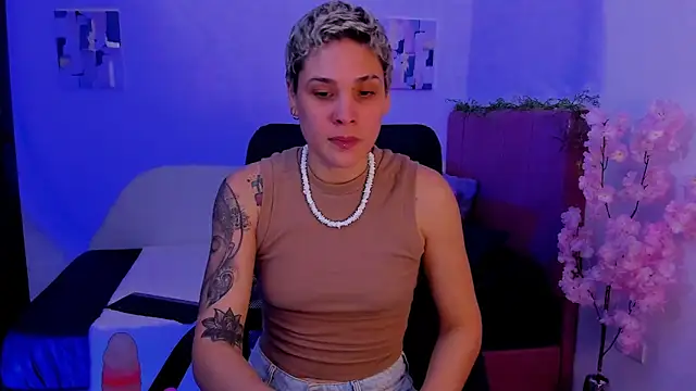 Snapshot of Charlee_pink chatting on 11-04-25, 09:47 Charlee pink online show from 11-04-25, 09:47