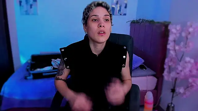 Snapshot of Charlee_pink chatting on 12-03-25, 11:58 Charlee pink online show from 12-03-25, 11:58