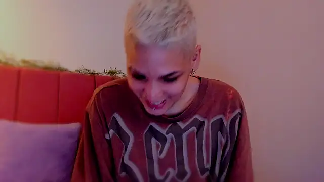 Charlee pink online show from 03-06-26, 06:04