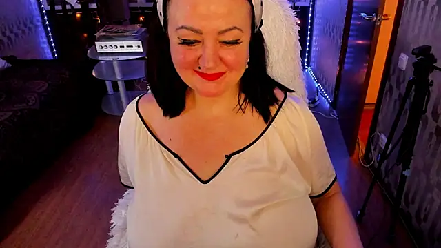 Snapshot of Scarlett_OHara_1861 chatting on 03-03-25, 08:00 Scarlett OHara 1861 online show from 03-03-25, 08:00