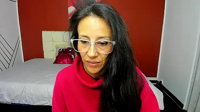 Snapshot of Abrillee1 chatting on 12-27-24, 01:53 Abrillee1 online show from 12-27-24, 01:53