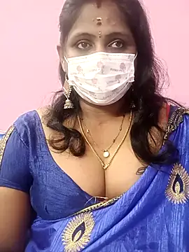 Snapshot of rithikka chatting on 11-27-25, 05:26 rithikka online show from 11-27-25, 05:26