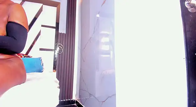 lola hornei online show from 11-08-25, 11:47