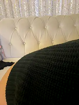 Snapshot of asikiz7771 chatting on 10-18-25, 01:52 asikiz7771 online show from 10-18-25, 01:52