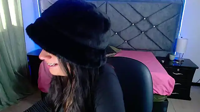 Julietacollins06 online show from 09-19-25, 12:39