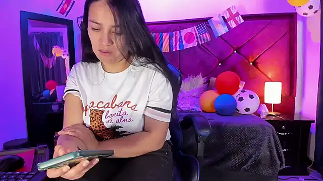 Julietacollins06 online show from 07-17-26, 04:12