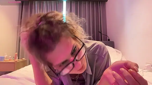 Alice Pinkhead online show from 03-10-26, 07:13