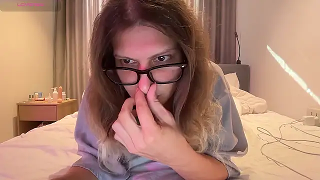 Alice Pinkhead online show from 03-19-26, 09:46