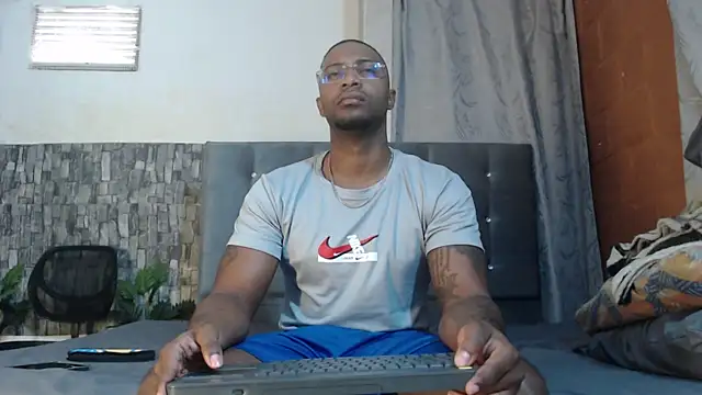 Snapshot of Joseephjackson chatting on 07-03-26, 02:34 Joseephjackson online show from 07-03-26, 02:34