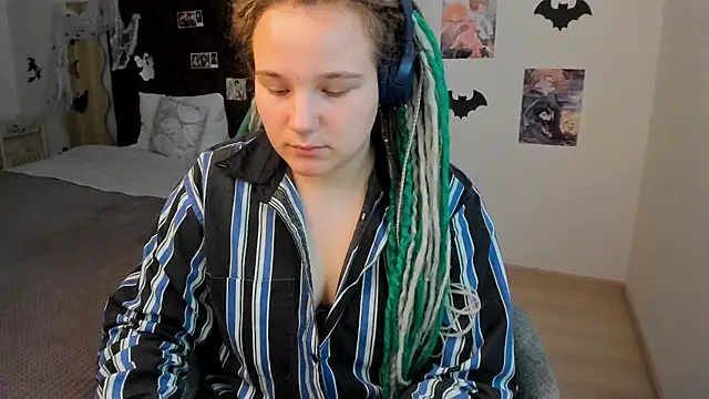 Snapshot of GloriaHylivi chatting on 12-07-24, 03:30 GloriaHylivi online show from 12-07-24, 03:30